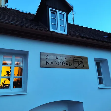 Statek Napořád Casa de hóspedes *