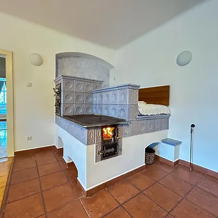 Statek Naporad Konukevi